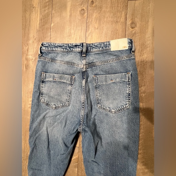 Zara Flare Jeans size 6 High Waisted Distressed Medium Wash - Picture 10 of 12